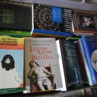 Oltre 100 libri di narrativa e saggistica a 4,50 E