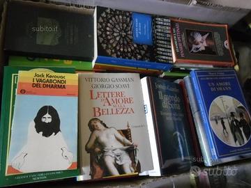 Oltre 100 libri di narrativa e saggistica a 4,50 E