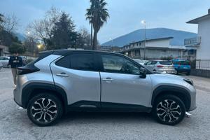 Toyota Yaris Cross 1.5 Hybrid 5p. E-CVT AWD-i Tren