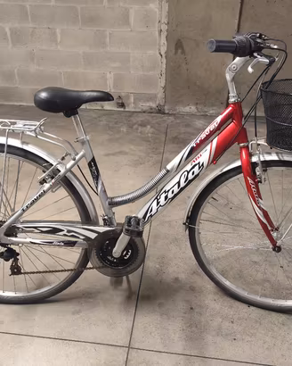 bici 28" donna Atala in alluminio 