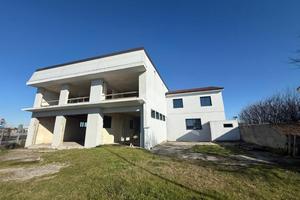 CAPANNONE A GRISIGNANO DI ZOCCO