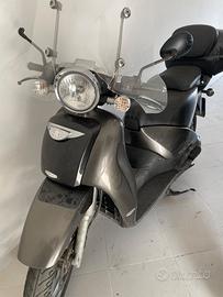 Aprilia Scarabeo 250 - 2004