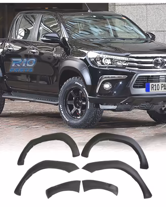 PARAFANGHI PASSARUOTA TOYOTA HILUX 16-21 LOOK REVO