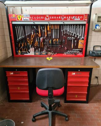 Banco cassettiera parete attrezzata Beta Ferrari