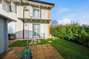 PORZIONE DI BIFAMILIARE A NOVELLARA