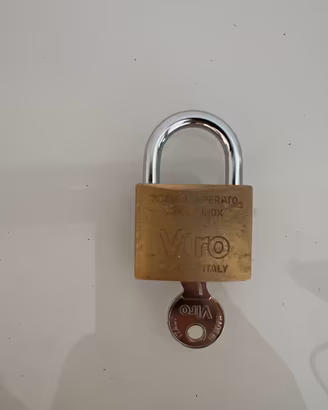 Lucchetto rettangolare Viro