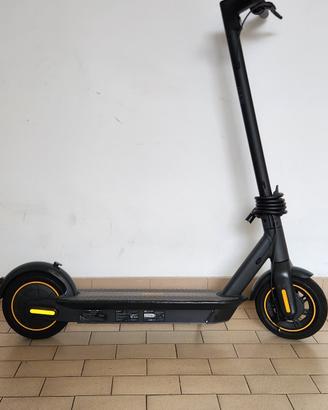 Monopattino Elettrico Segway Ninebot Max G30E II