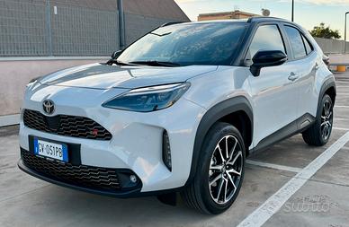 TOYOTA YARIS CROSS GR SPORT