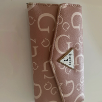 Portafoglio rosa Guess