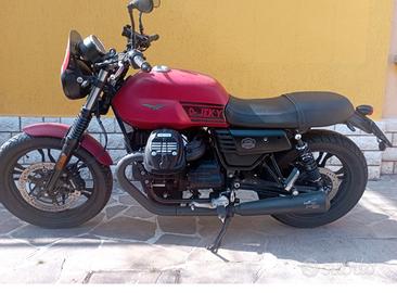 Guzzi V7 III Stone