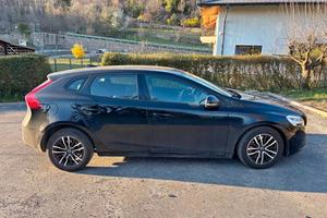 volvo V40 del 2019