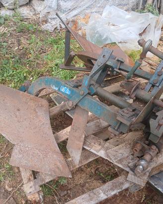 ARATRO PER TRATTORE DA 20 A 70 CV