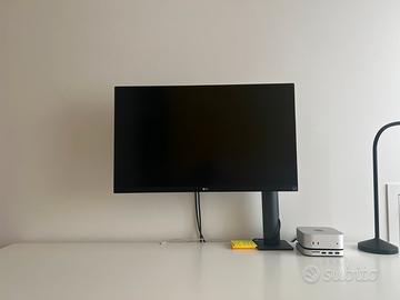 LG UltraFine Ergo 27” 4K HDR 400