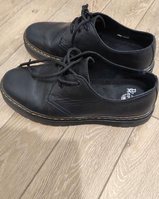 DR MARTENS