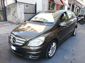 MERCEDES Classe B (T245) - 2011