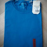 T-shirt azzurra