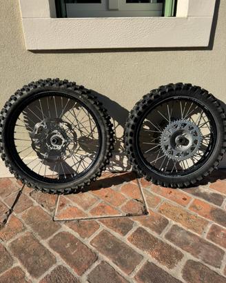 Cerchi SMPro platinum gommati completi yamaha