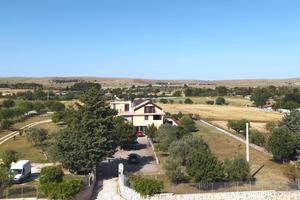 Altamura, zona via Parisi, villa singola