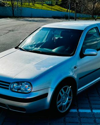 WOLKSWAGEN GOLF 4 1.9 TDI 130 CV
