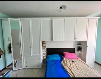 Armadio a ponte di 9 ante