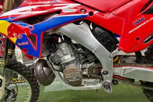 Cr 250