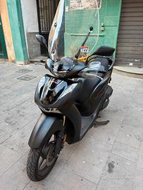 Sh 125 SPORT 2023 TARGA POLACCA