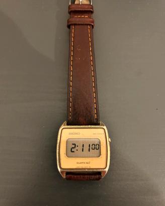 Seiko quartz F033-5000 Gold