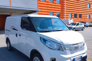 furgone elettrico maxus del 2025
