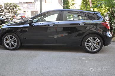 MERCEDES A180D