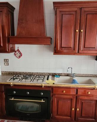 Cucina Vintage con elettrodomestici