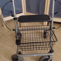 Girello deambulatore