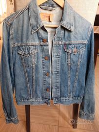 giubbotto jeans levis