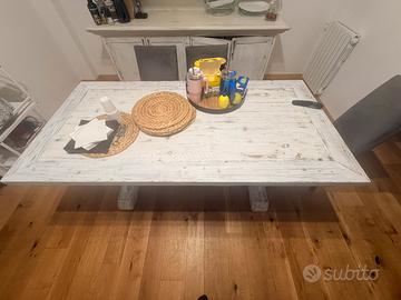 Tavolo legno artigianale invecchiato