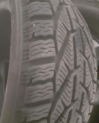 Pneumatici 195/55/R16 +Pneum. di scorta-Opel Corsa