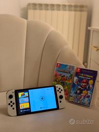Nintendo Switch OLED + Minecraft e Mario Rabbids