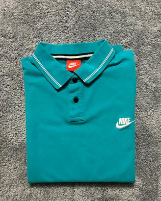 polo nike tuechese con logo bianco taglia L