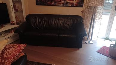 DIVANI DOIMO IN PELLE NERA (3 POSTI + 2 POSTI)