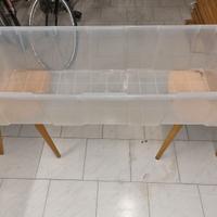 Contenitore in PE con coperchio a chiusura