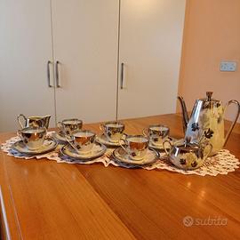 Servizio tazzine vintage in pura porcellana