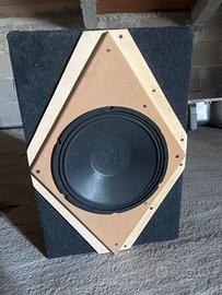 Subwoofer Auto Magnat 30 cm Slim Line