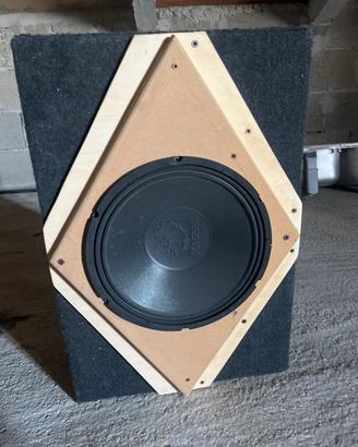 Subwoofer Auto Magnat 30 cm Slim Line
