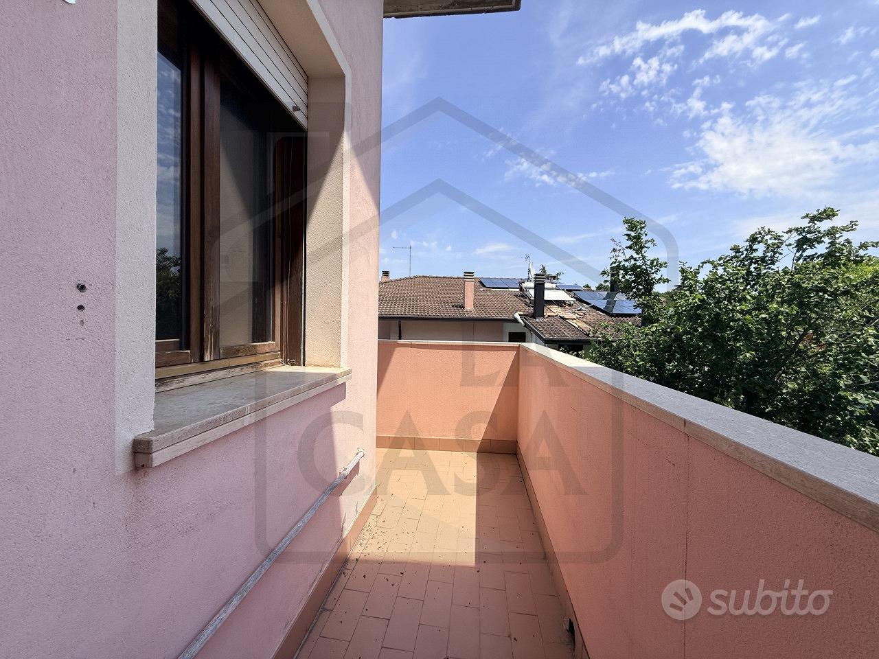 LUMINOSO DUPLEX IN CENTRO - Vista 4