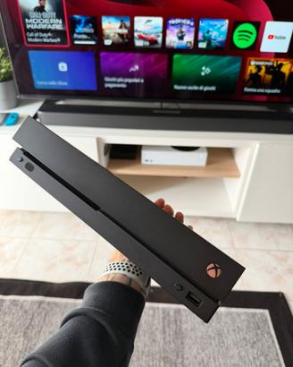 Xbox One X 1Tb