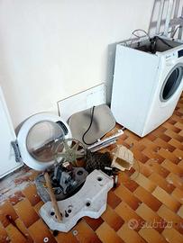 Lavatrice Candy smontata