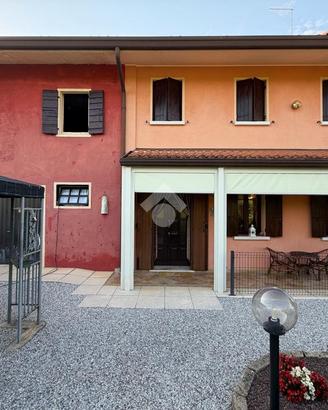 PORZIONE DI BIFAMILIARE A BREDA DI PIAVE