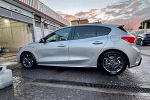 Ford Focus St Line 1.5 tdci 120cv perfetta