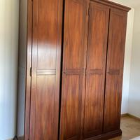 Armadio in legno
