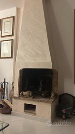 camino angolare completo di piastre ghisa