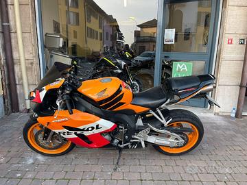 CBR 1000 RR