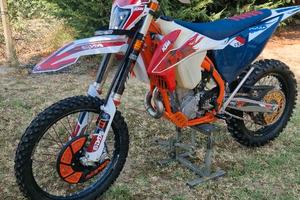KTM EXC F 450 Six Days 2023